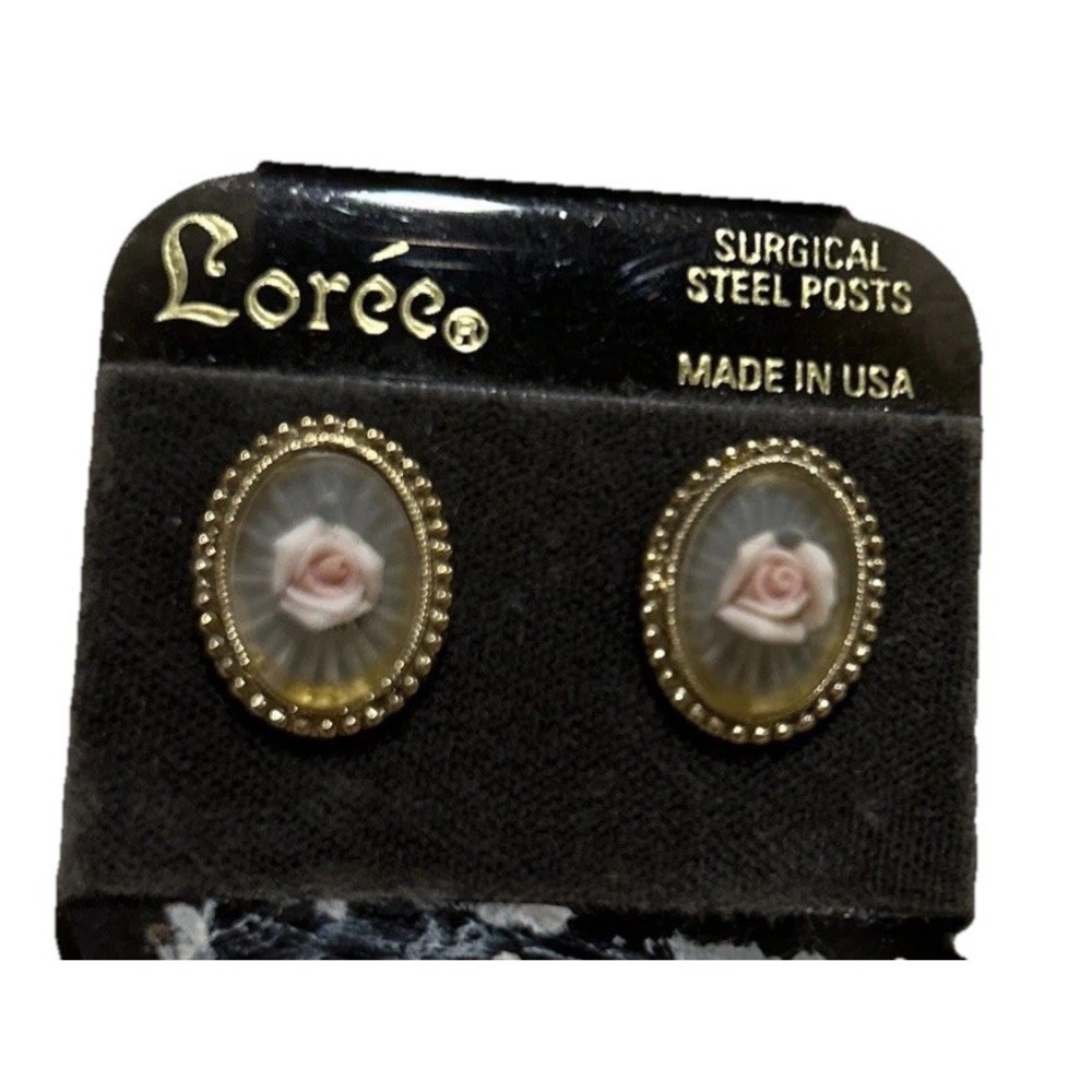 Vintage Rose Cameo Style Stud Earrings Gold Tone Oval Romantic  Feminine